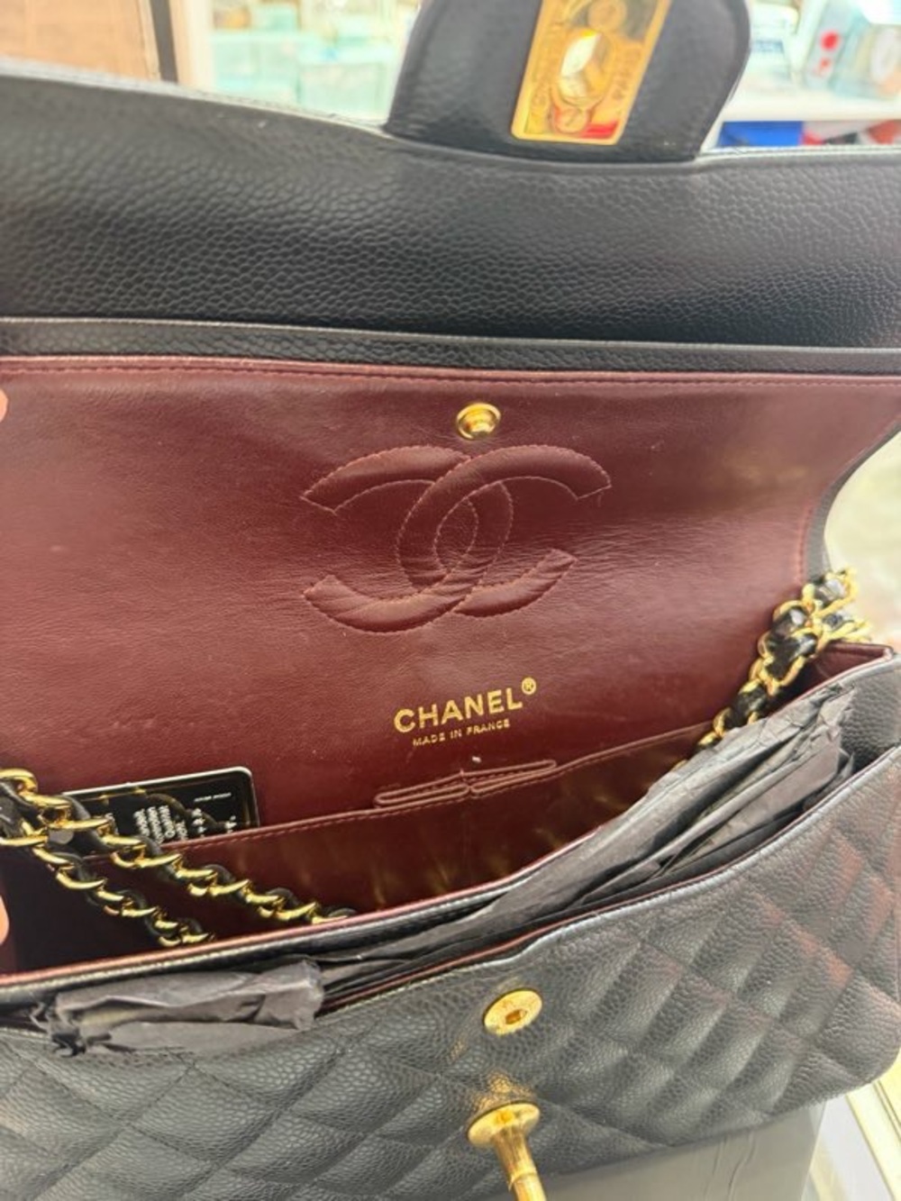 CHANEL Black Quilted Flap Shoulder Bag with Gold Hardware - Picture 6 of 8